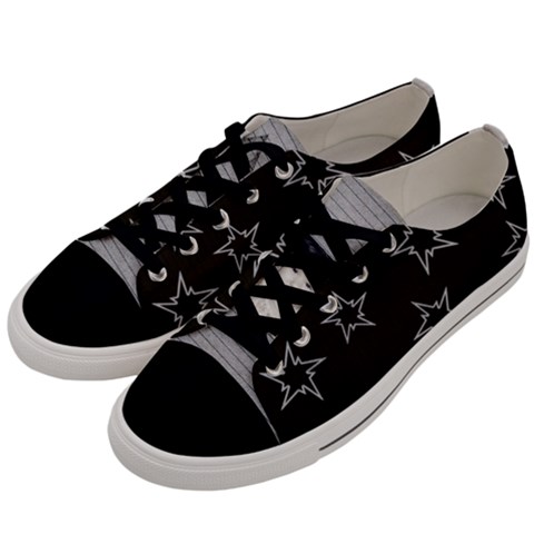 Men s Low Top Canvas Sneakers 