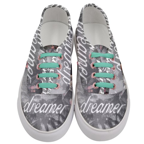 Women s Classic Low Top Sneakers 