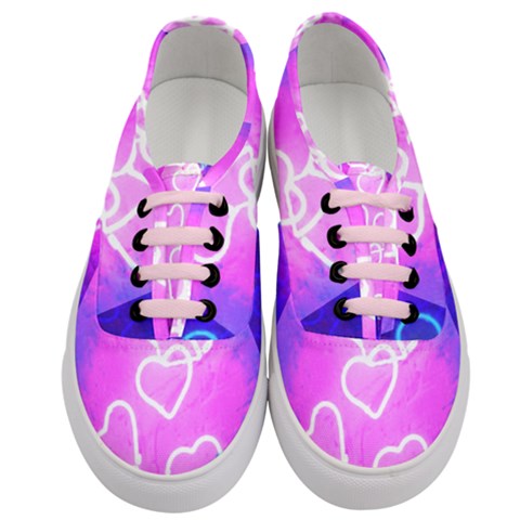 Women s Classic Low Top Sneakers 