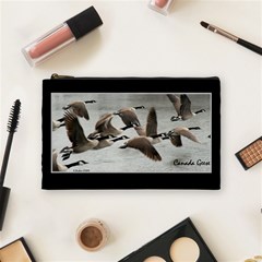 geese case - Cosmetic Bag (Medium)