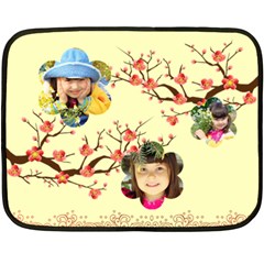 flower - 35 x27 Fleece Blanket (Mini) flower - 35 x27 Fleece Blanket (Mini)
