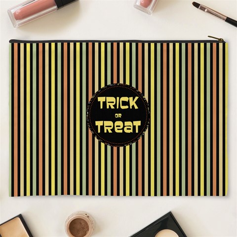 Spooky Xxxl Cosmetic Bag By Lisa Minor Back