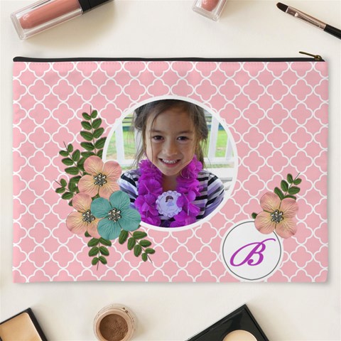 Cosmetic Bag (xxxl): Pink Quatrefoil By Jennyl Back