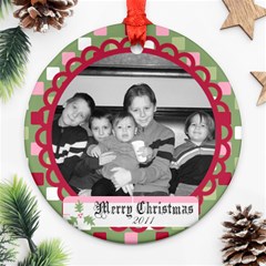 Circle Christmas Ornament 8 - Ornament (Round)
