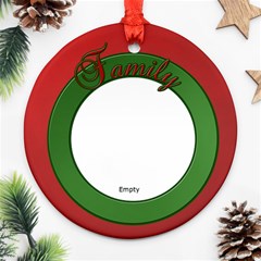 family christmas ornament - Ornament (Round)