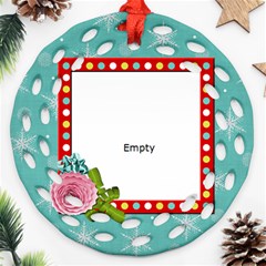 Ornament 2024 snowflakes - Ornament (Round Filigree) Ornament 2024 snowflakes - Ornament (Round Filigree)