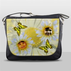 Daisy messenger bag