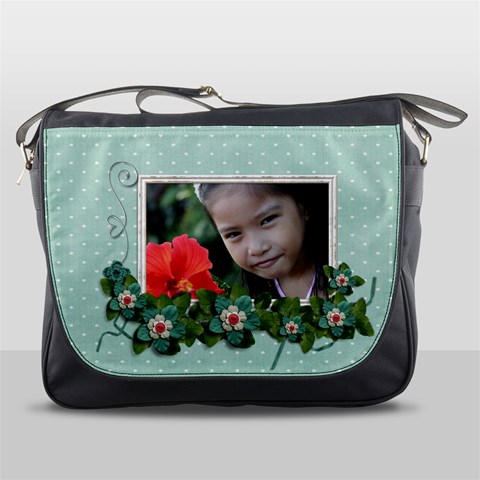 Messenger Bag Front